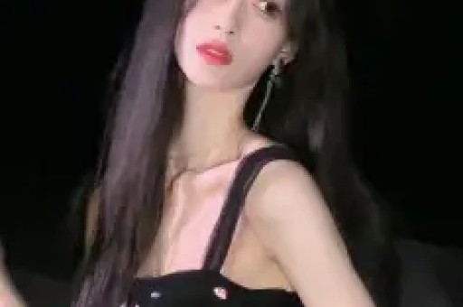 【庐小苑带您追剧】网红父母互撕夺子 法理情理如何裁判
