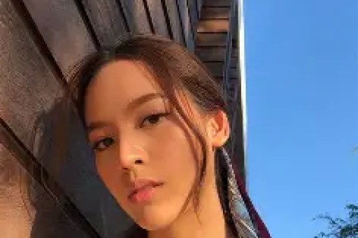 “带娃送外卖”可能是摆拍 经济日报：别让虚假苦情透支社会善意