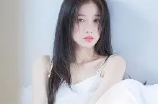 黄一鸣账号封禁仅5天人民日报出手她仅是网红乱象的冰山一角
