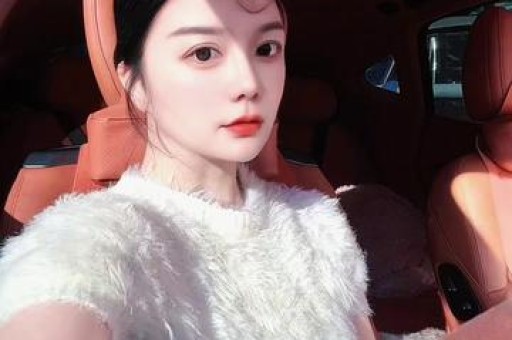 李连杰演短剧、吴启华“卖脸”中年演员的降维求生路怎么走？