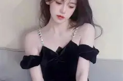 晚上好。吻雅卫生纸一袋35元。两袋65元。三袋90花之语卫生纸一袋38两袋7三袋110海洋之花407911应顾客所说。恢复零售价格。从明天开始。特价价格。到今天结束。共计卖出50袋纸