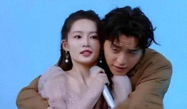 拍戏时被男星手伸进裤子？女演员难以启齿的灯下黑不止于此